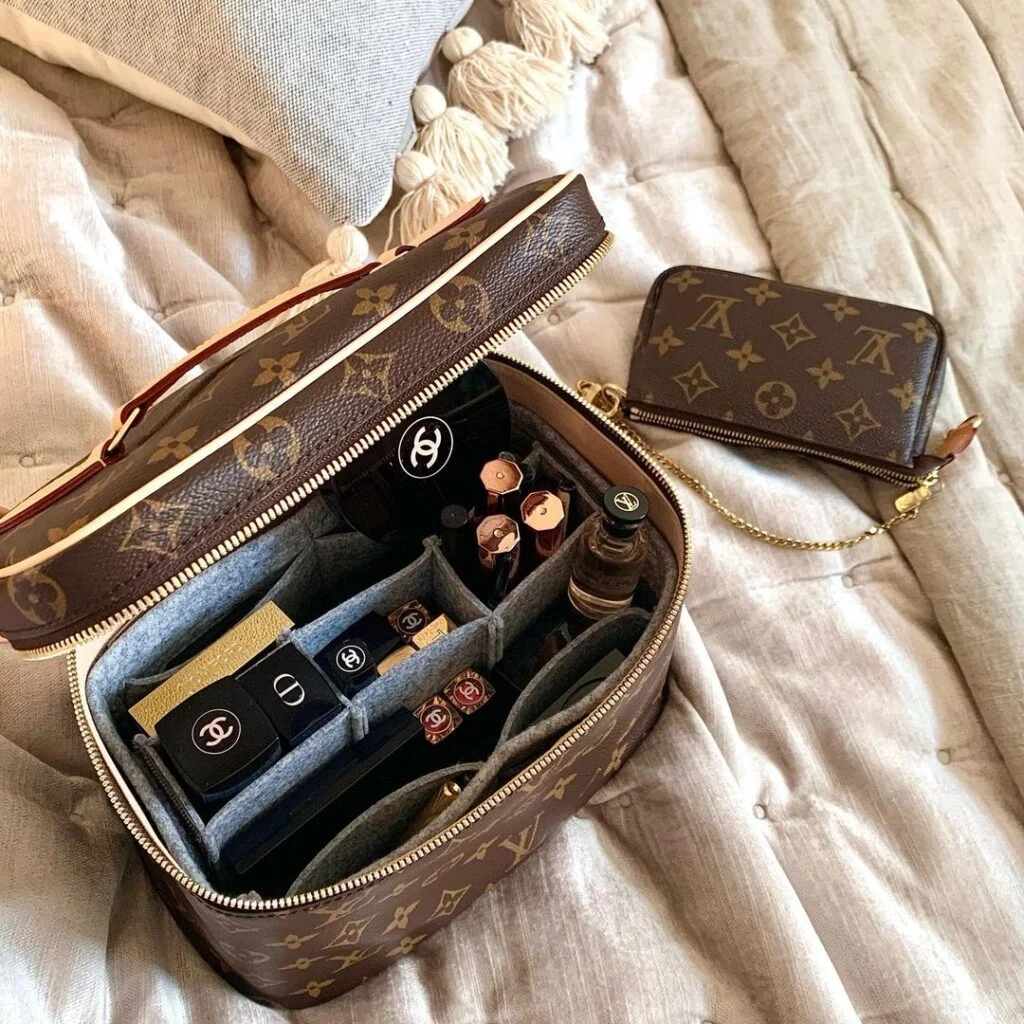 New Home Handcrafted with premium felt and silky satin materials, each piece is made with care to protect, support, and last with the bags you love.